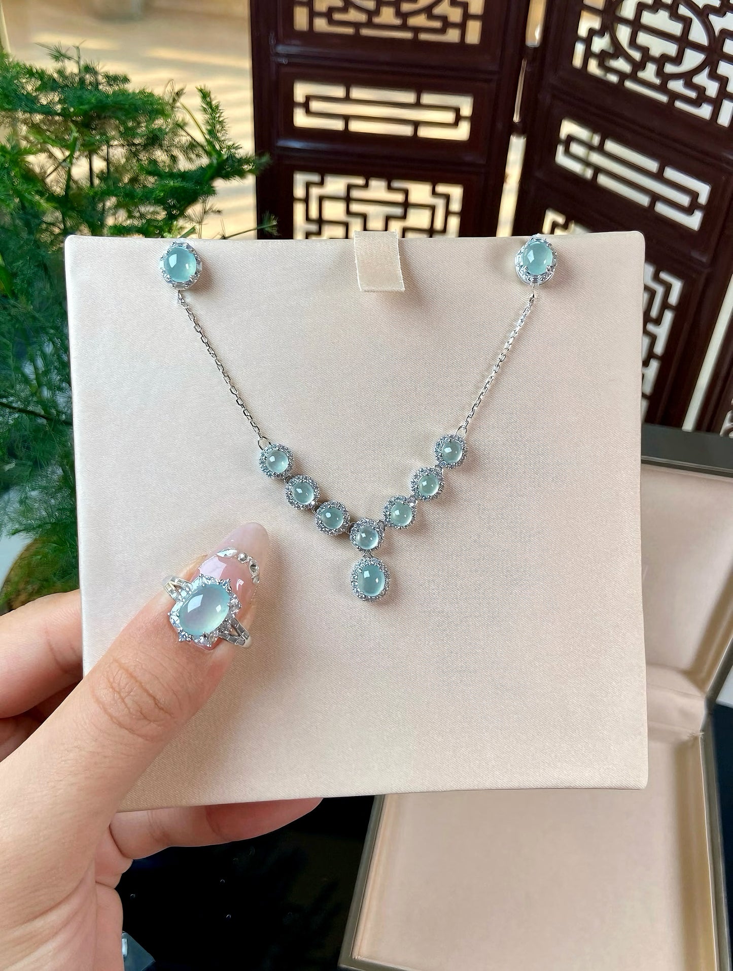 004 Jadeite Set