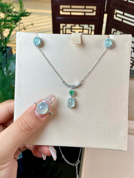 002  Jadeite Set