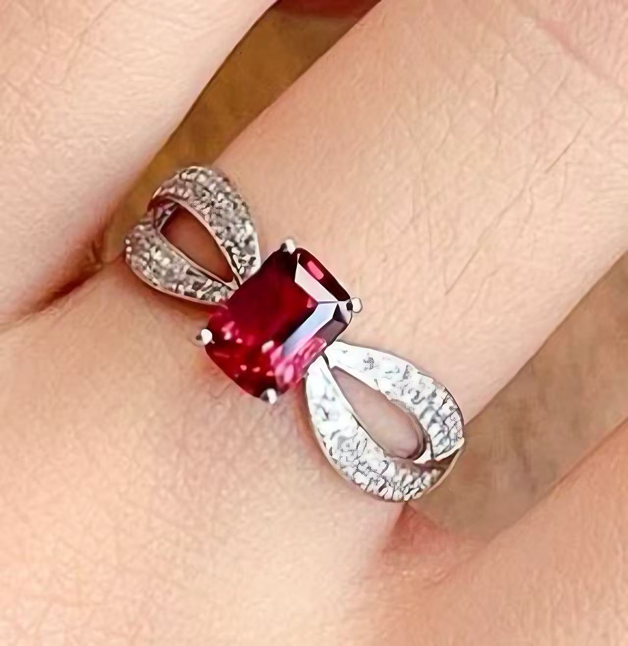 Exquisite S925 gemstone ring